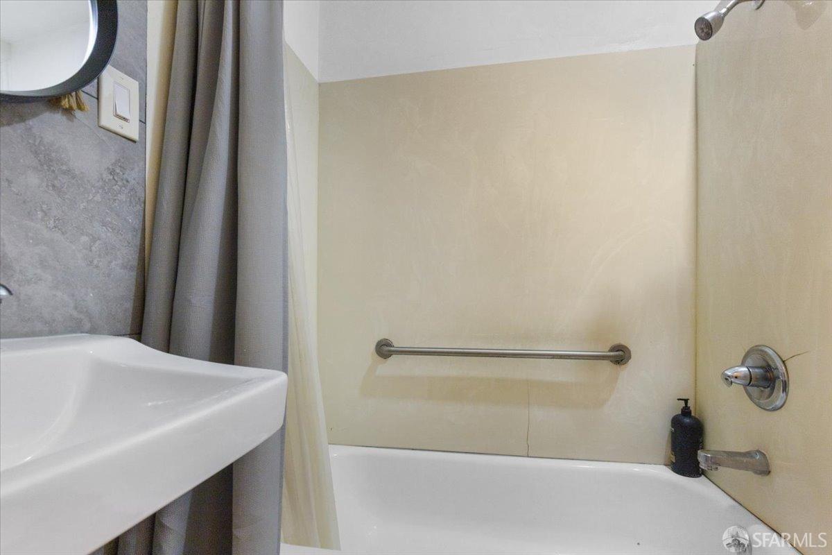 Detail Gallery Image 19 of 39 For 1329 Grant Ave #1327,  San Francisco,  CA 94133 - – Beds | – Baths