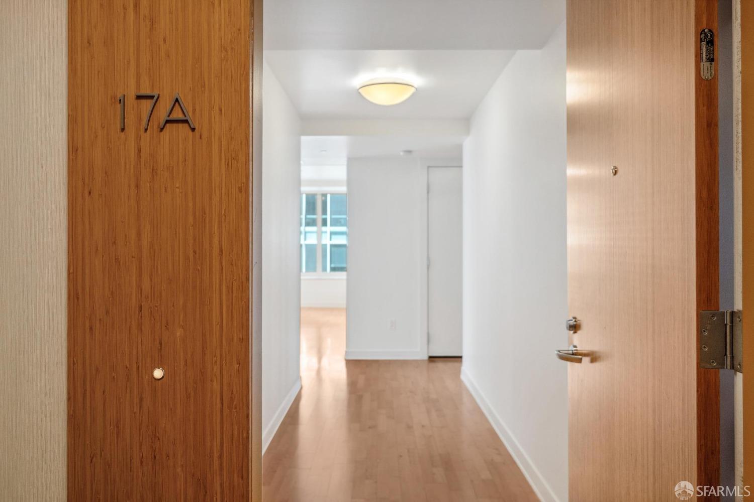 Detail Gallery Image 1 of 50 For 301 Mission St 17a,  San Francisco,  CA 94105 - 2 Beds | 2 Baths