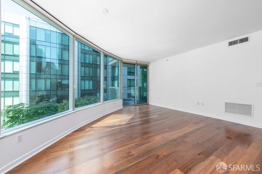 Detail Gallery Image 3 of 29 For 338 Spear St 6j,  San Francisco,  CA 94105 - 1 Beds | 1 Baths