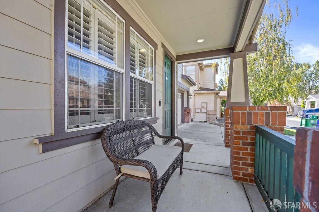 Detail Gallery Image 2 of 25 For 1024 Lavender Pl, Hercules,  CA 94547 - 4 Beds | 2/1 Baths