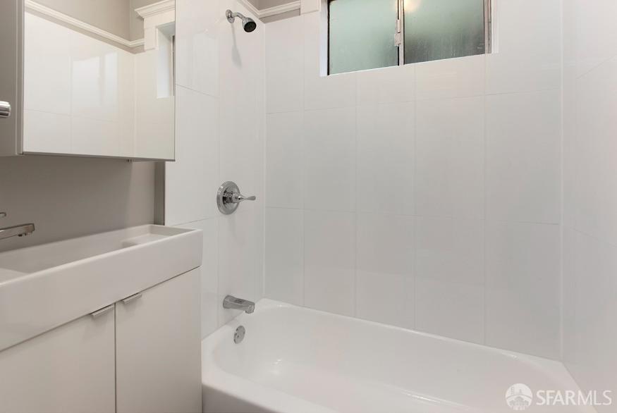 Detail Gallery Image 6 of 19 For 2886 16th St, San Francisco,  CA 94103 - – Beds | – Baths