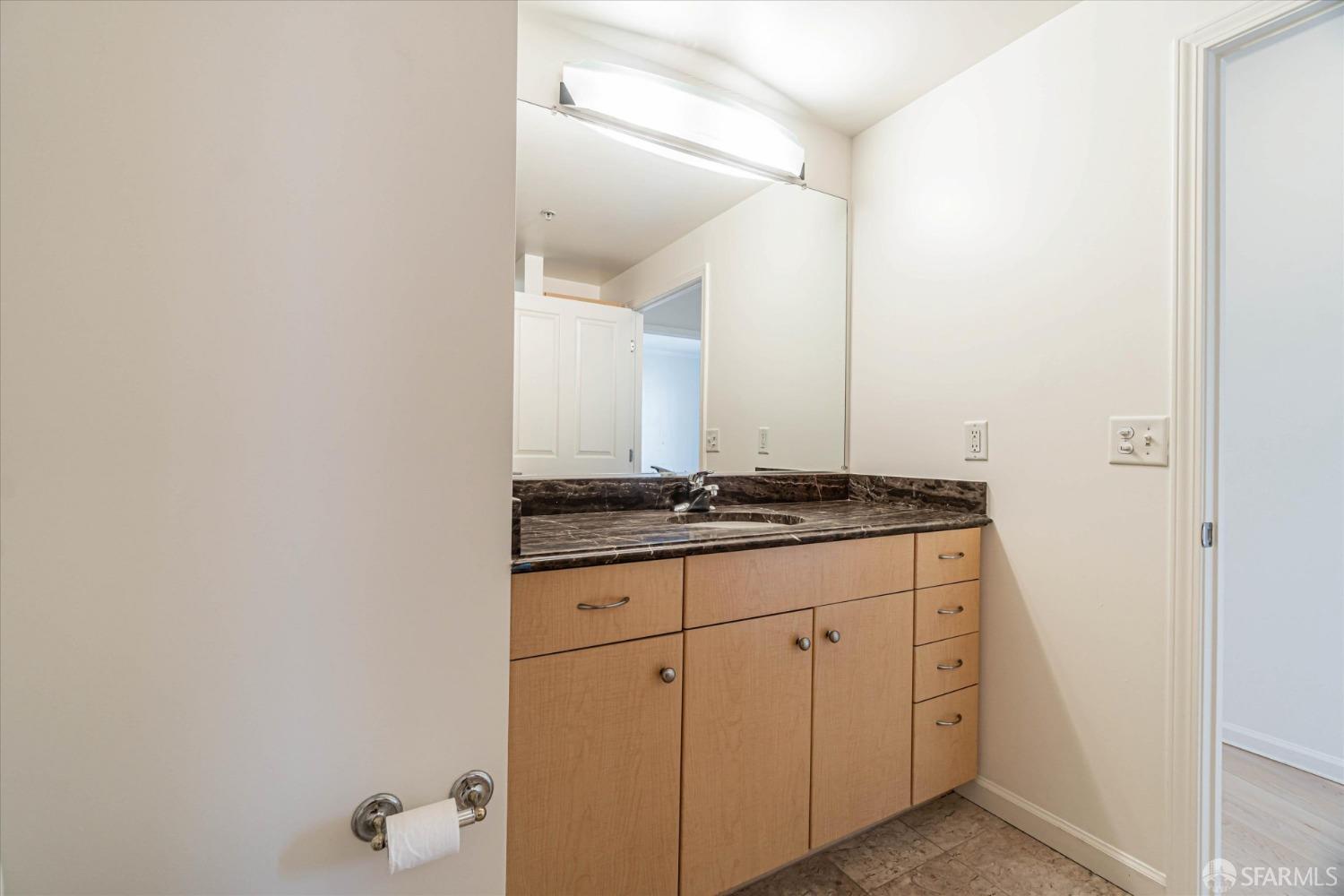 Detail Gallery Image 35 of 42 For 140 S Van Ness Ave #729,  San Francisco,  CA 94103 - 2 Beds | 2 Baths