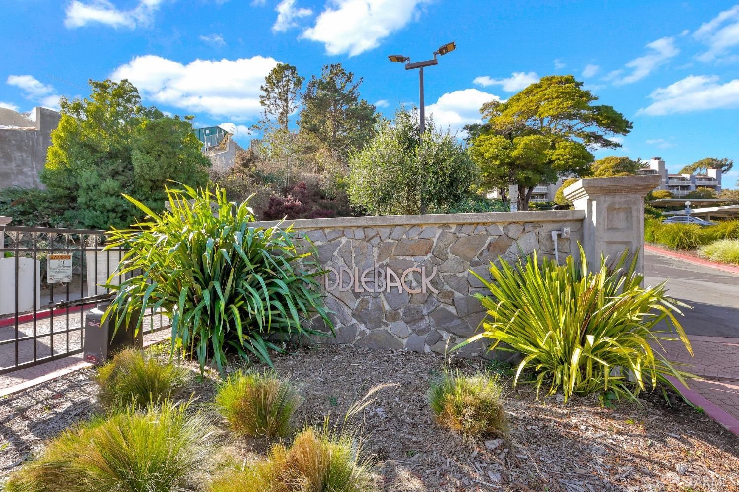 Detail Gallery Image 48 of 48 For 1302 Ridge Ct, San Francisco,  CA 94134 - 3 Beds | 2 Baths