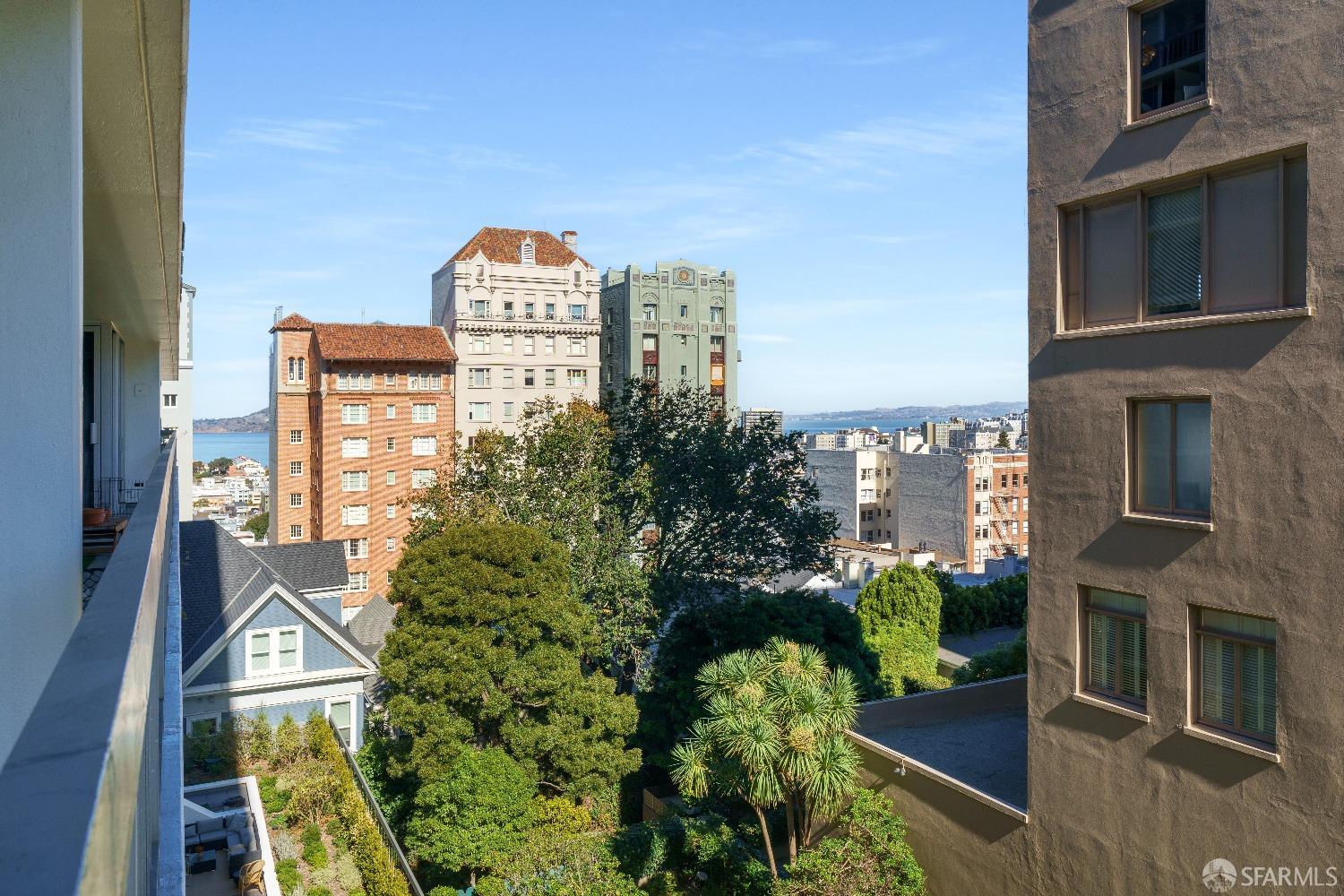 Detail Gallery Image 16 of 37 For 1998 Broadway St #807,  San Francisco,  CA 94109 - 2 Beds | 2 Baths