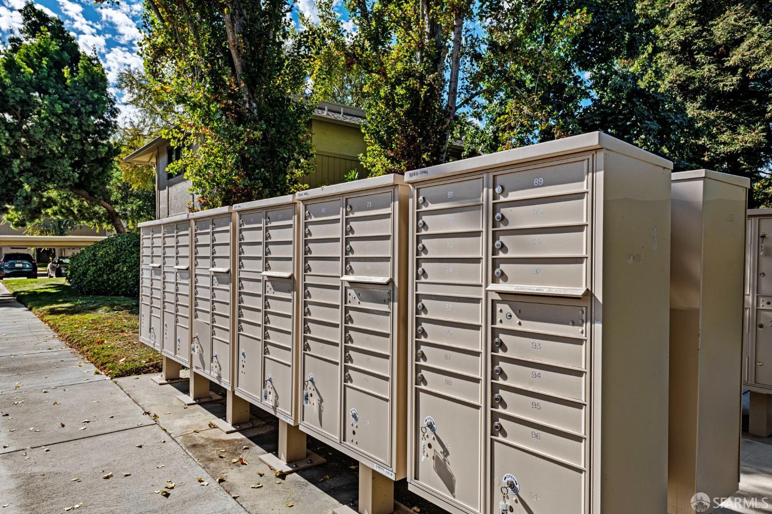 Detail Gallery Image 6 of 31 For 1090 N Abbott Ave, Milpitas,  CA 95035 - 2 Beds | 1 Baths