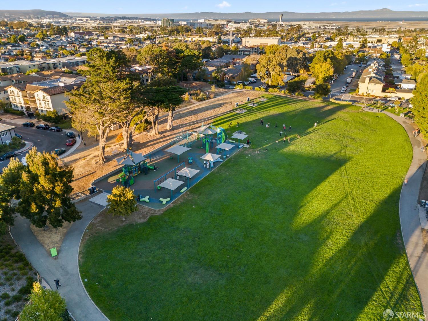 Detail Gallery Image 46 of 57 For 125 Linda Vis, Millbrae,  CA 94030 - 2 Beds | 1/1 Baths