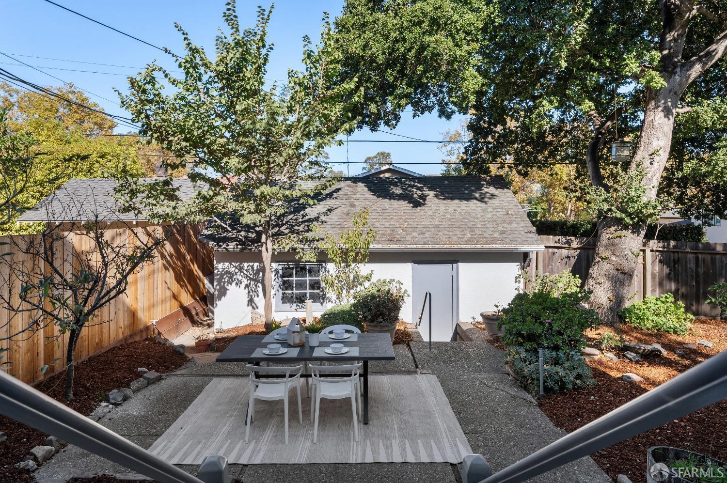 Detail Gallery Image 49 of 67 For 1616 Adeline Dr, Burlingame,  CA 94010 - 4 Beds | 2/1 Baths