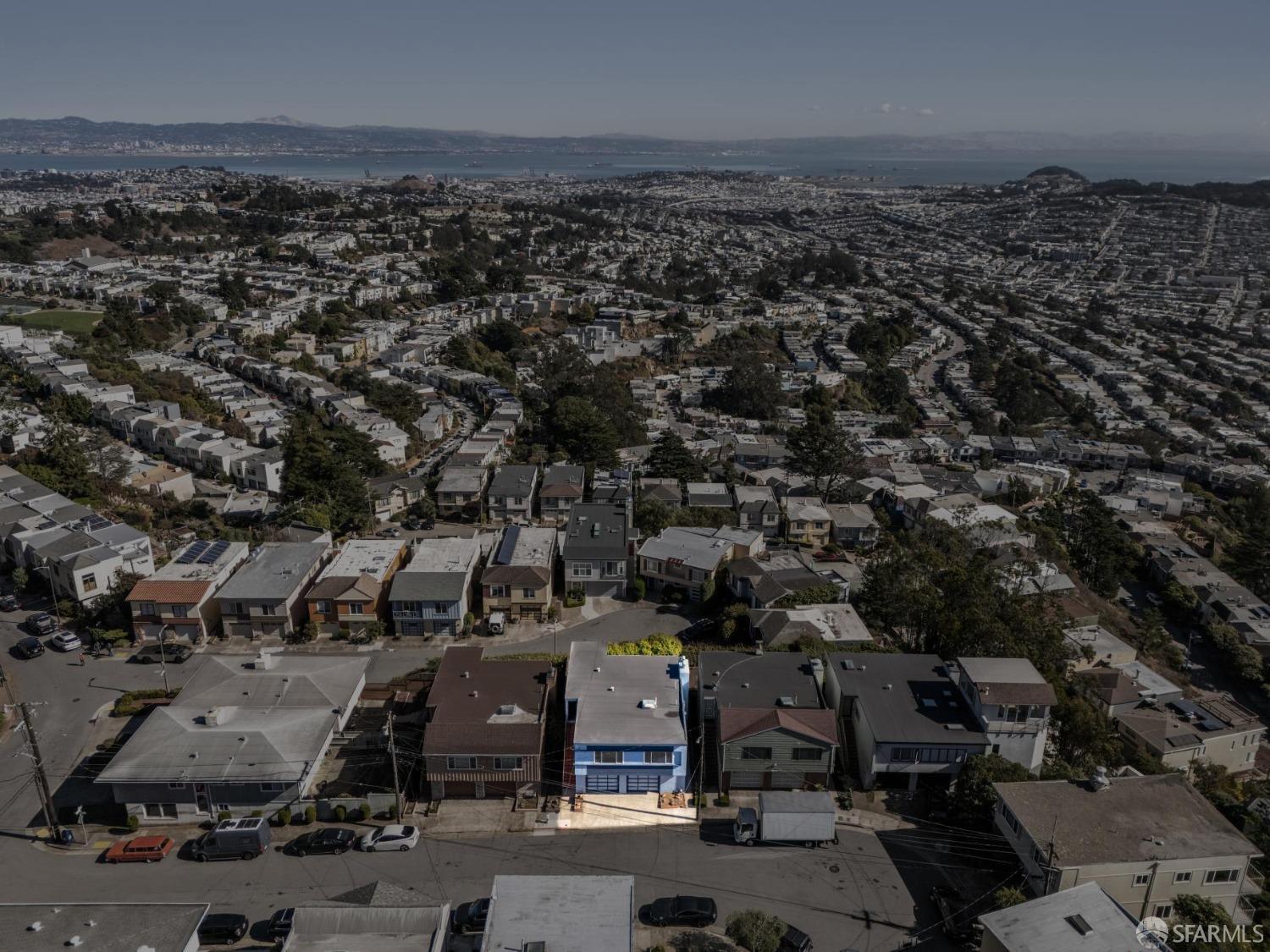 Detail Gallery Image 7 of 86 For 11 Sherwood Ct, San Francisco,  CA 94127 - 3 Beds | 2 Baths