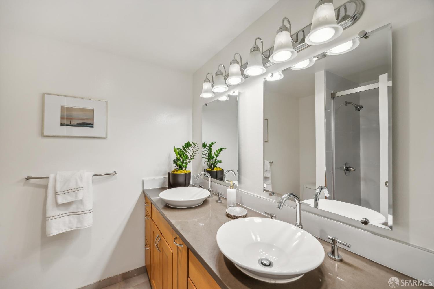 Detail Gallery Image 26 of 46 For 601 Van Ness Ave #17,  San Francisco,  CA 94102 - 2 Beds | 2 Baths