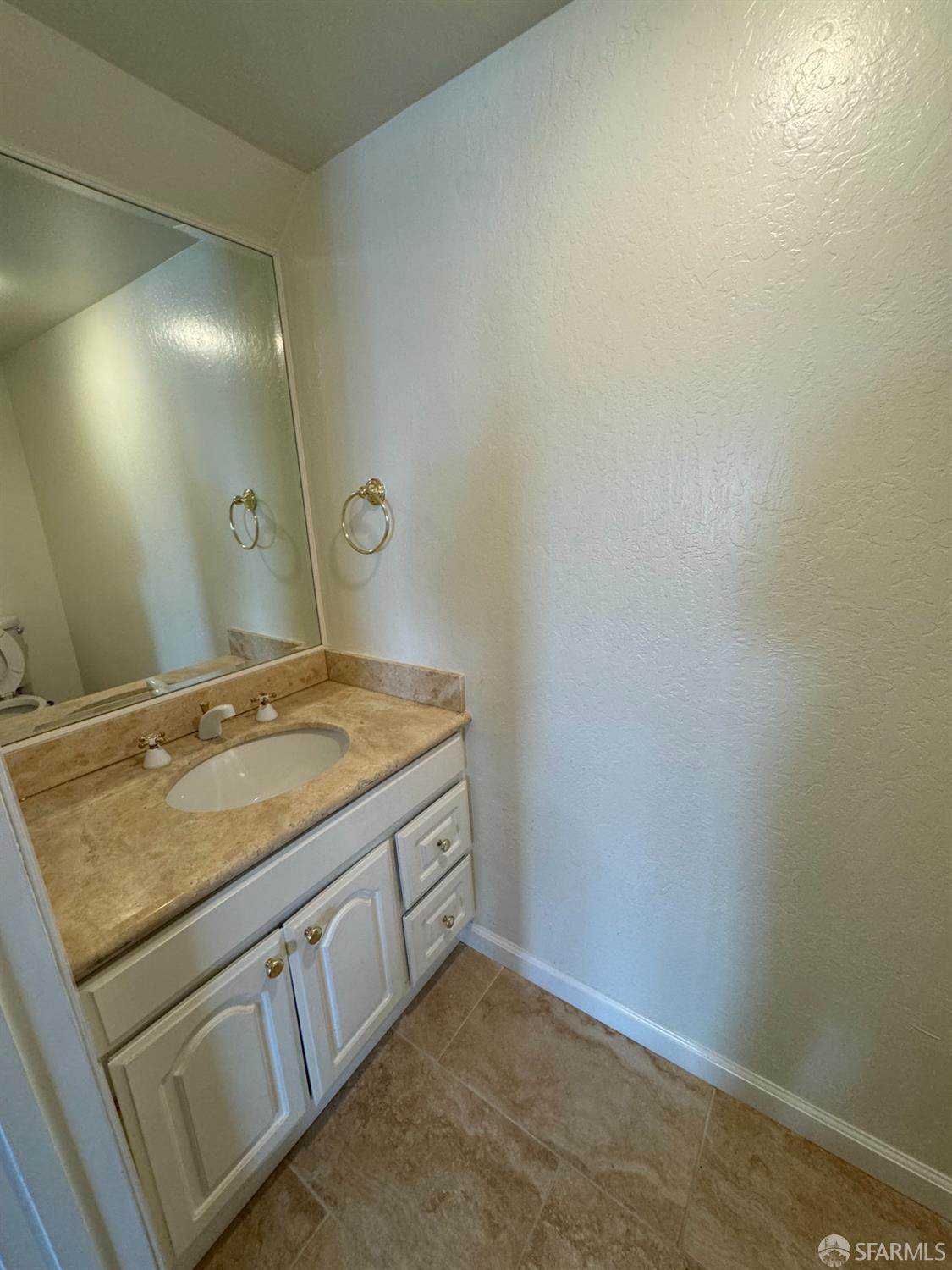 Detail Gallery Image 7 of 15 For 3430 San Pablo Dam Rd #32,  San Pablo,  CA 94803 - 2 Beds | 1/1 Baths