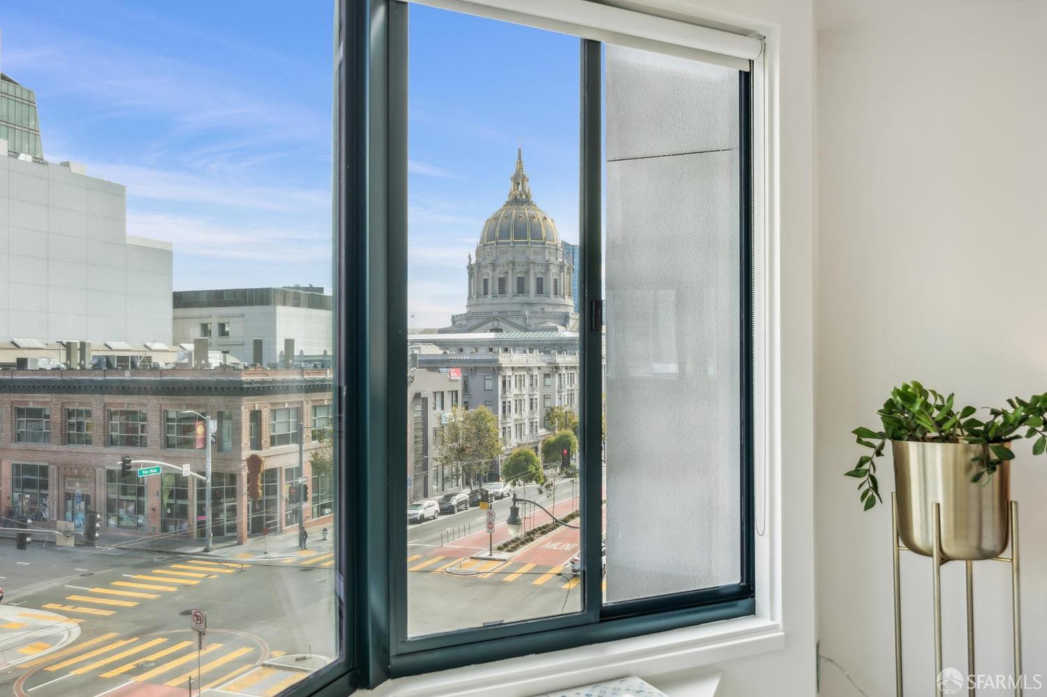 Detail Gallery Image 5 of 46 For 601 Van Ness Ave #17,  San Francisco,  CA 94102 - 2 Beds | 2 Baths