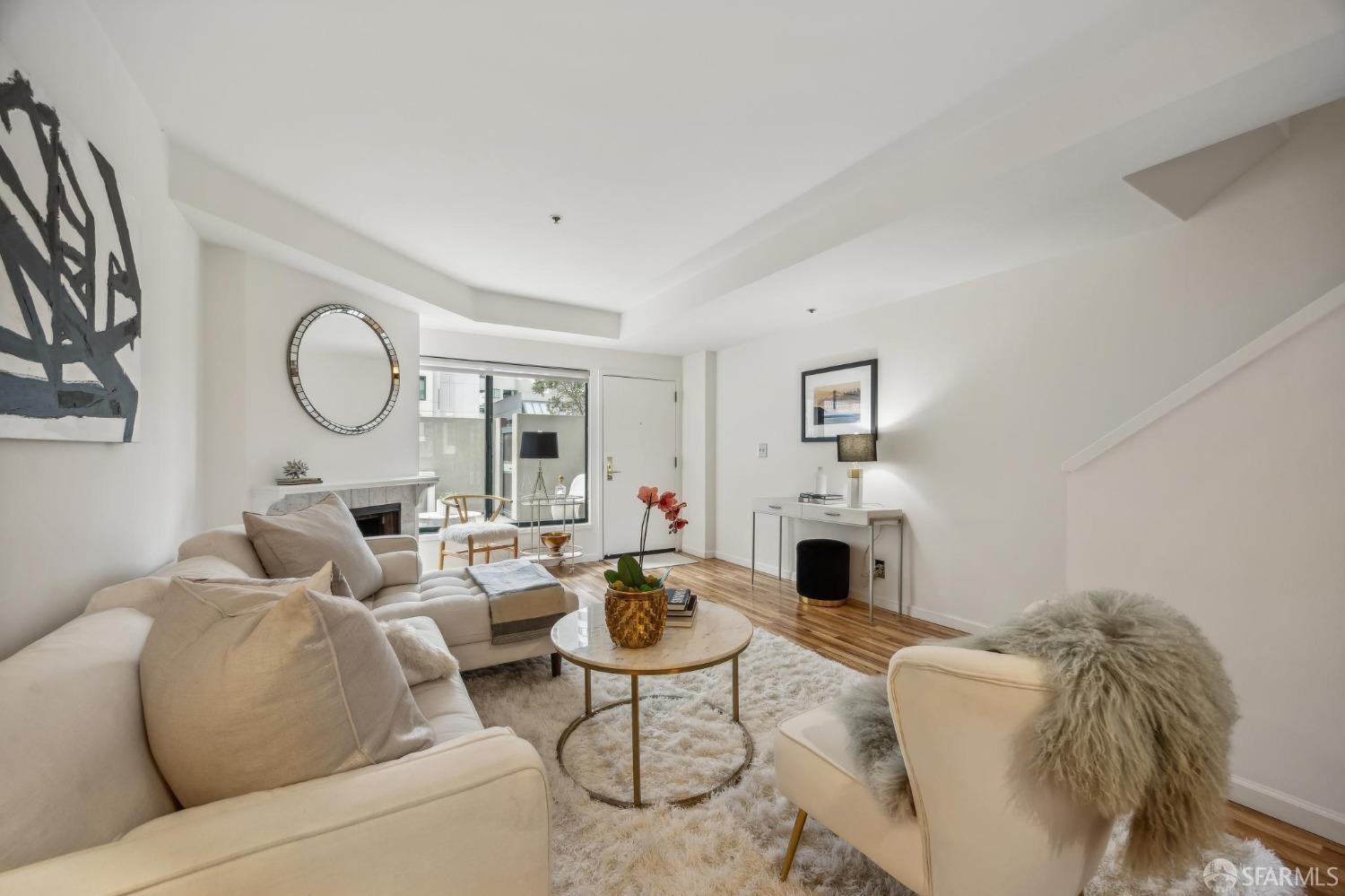 Detail Gallery Image 8 of 46 For 601 Van Ness Ave #17,  San Francisco,  CA 94102 - 2 Beds | 2 Baths