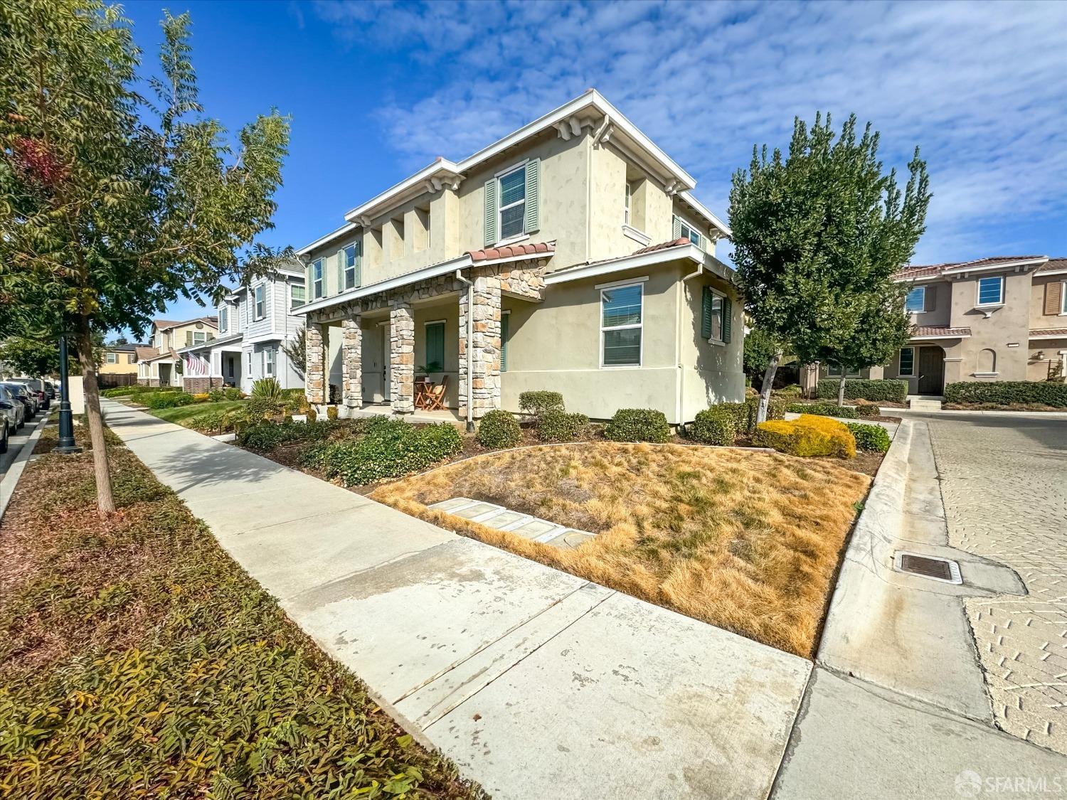 Detail Gallery Image 2 of 40 For 2210 Salice Way, Brentwood,  CA 94513 - 4 Beds | 3 Baths