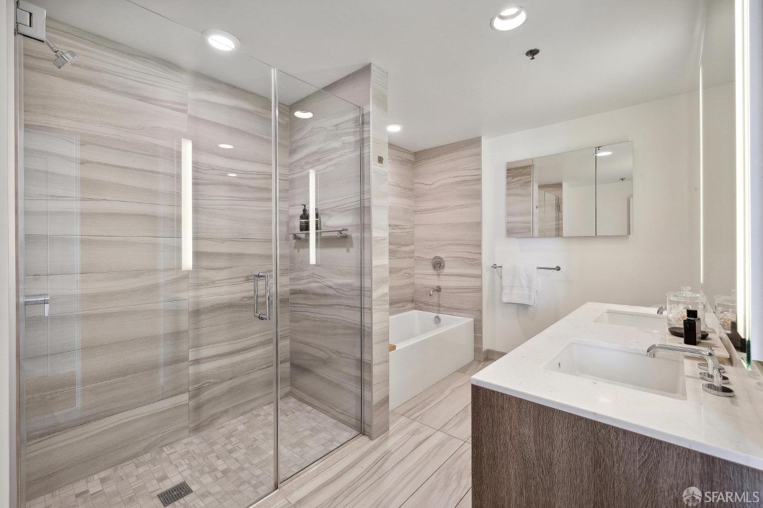 Detail Gallery Image 28 of 69 For 201 Folsom St 23e,  San Francisco,  CA 94105 - 2 Beds | 2 Baths