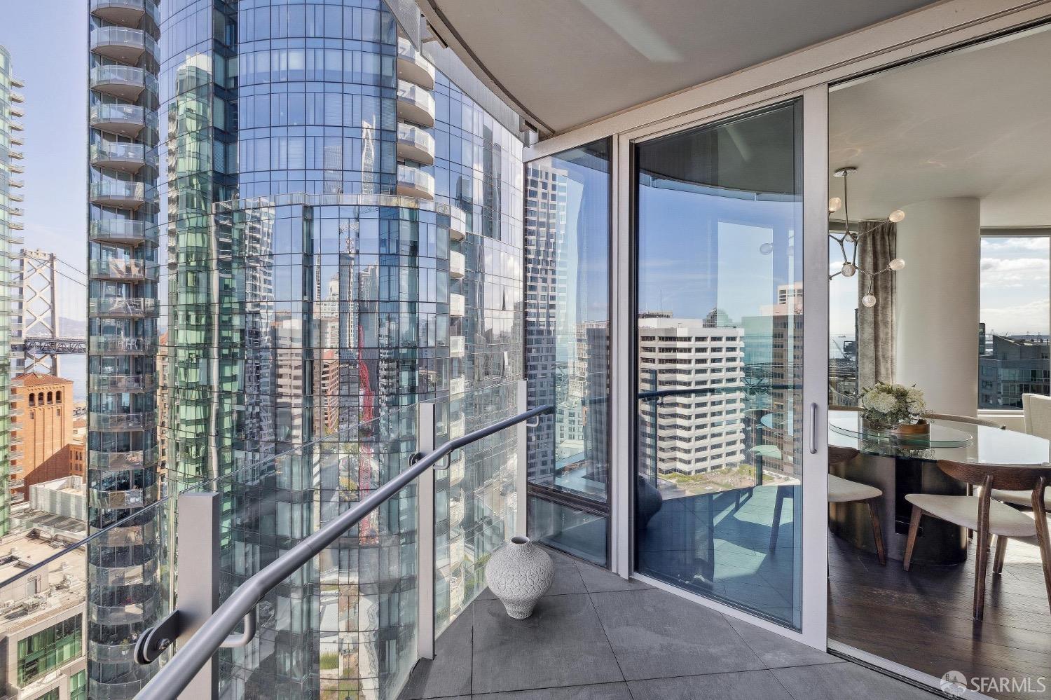 Detail Gallery Image 20 of 69 For 201 Folsom St 23e,  San Francisco,  CA 94105 - 2 Beds | 2 Baths