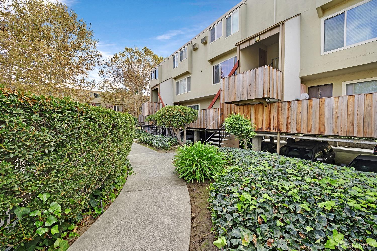 Detail Gallery Image 32 of 32 For 460 Auburn Way #2,  San Jose,  CA 95129 - 2 Beds | 1/1 Baths