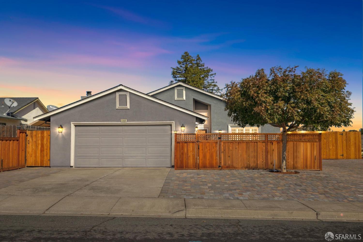 Detail Gallery Image 1 of 1 For 4106 S Royal Links Cir, Antioch,  CA 94509 - 3 Beds | 2 Baths