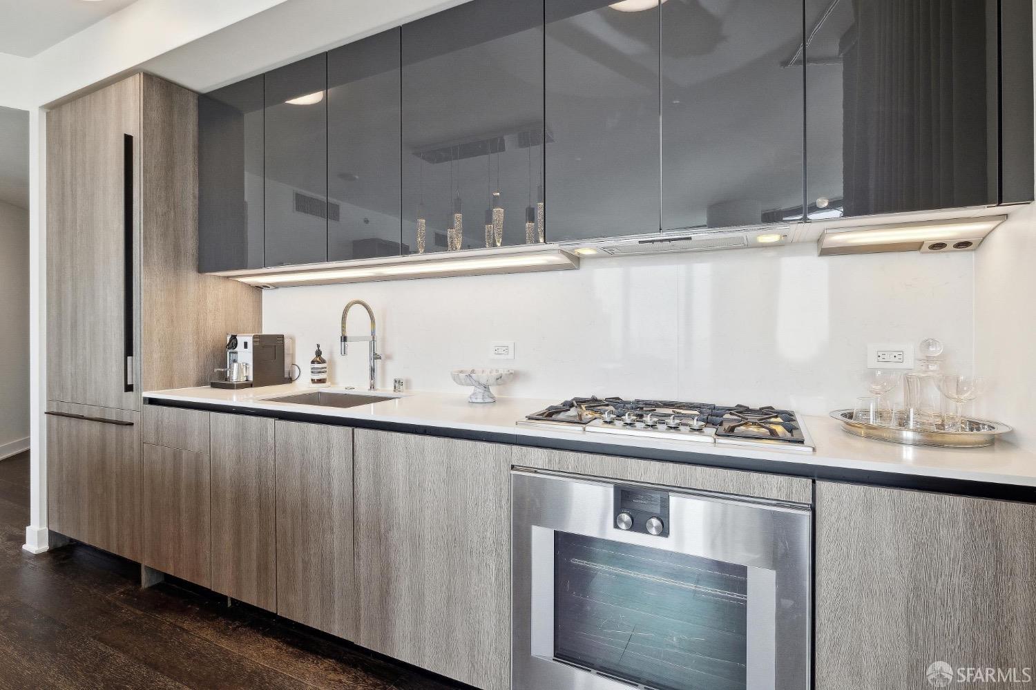 Detail Gallery Image 18 of 69 For 201 Folsom St 23e,  San Francisco,  CA 94105 - 2 Beds | 2 Baths