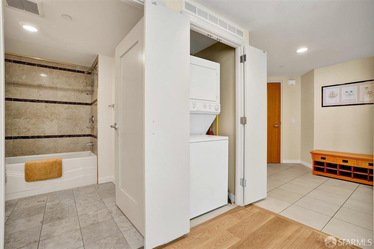 Detail Gallery Image 9 of 44 For 355 1st St #S1406,  San Francisco,  CA 94105 - 1 Beds | 1 Baths