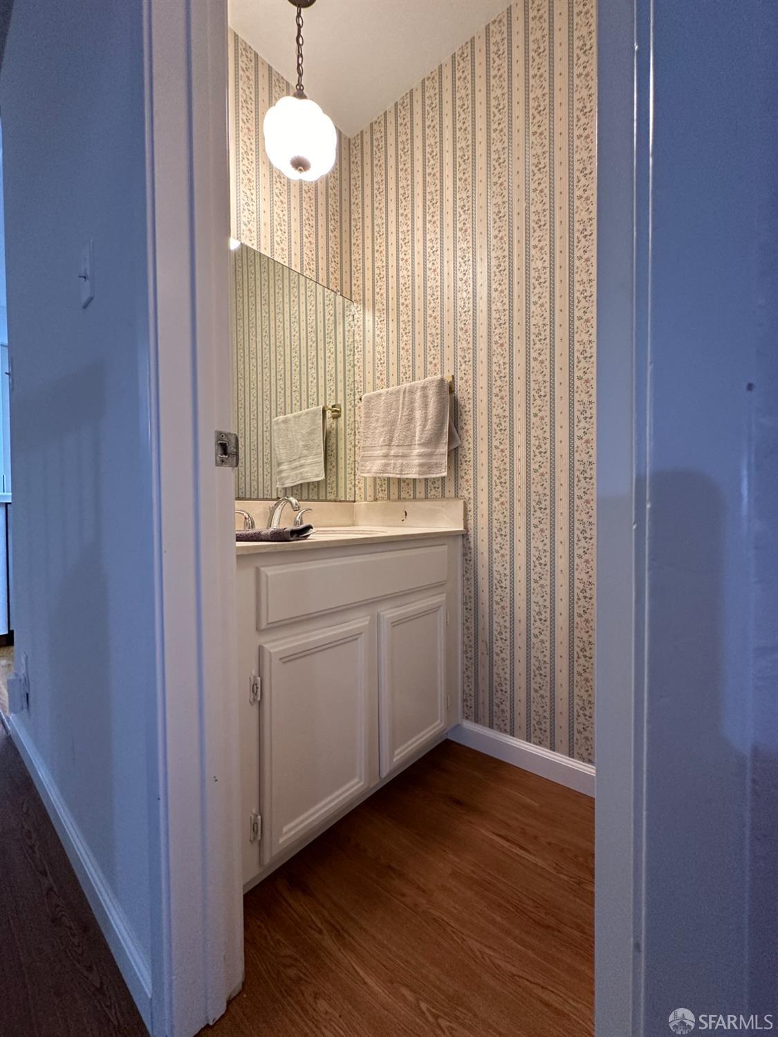 Detail Gallery Image 17 of 18 For 6 Havenridge Ct, San Mateo,  CA 94402 - 3 Beds | 2/1 Baths