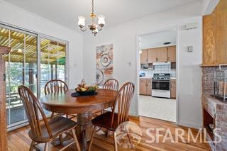 Detail Gallery Image 4 of 10 For 1531 Lorraine Ave, San Mateo,  CA 94401 - 2 Beds | 1 Baths