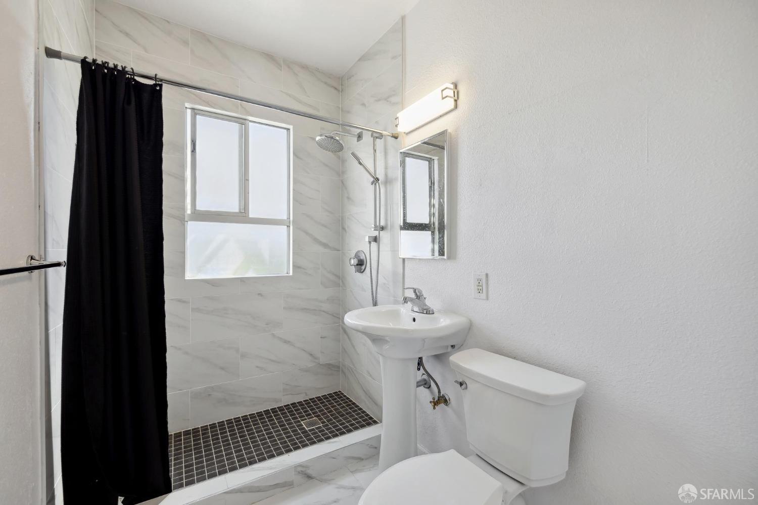 Detail Gallery Image 12 of 68 For 1601 Lombard St, San Francisco,  CA 94123 - – Beds | – Baths