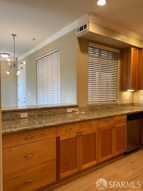 Detail Gallery Image 3 of 19 For 2330 University Ave #290,  East Palo Alto,  CA 94303 - 3 Beds | 2 Baths