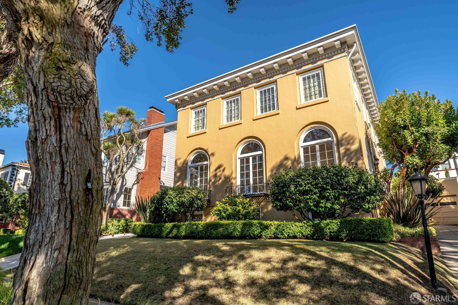 Detail Gallery Image 1 of 13 For 175 San Leandro Way, San Francisco,  CA 94127 - 4 Beds | 2/1 Baths