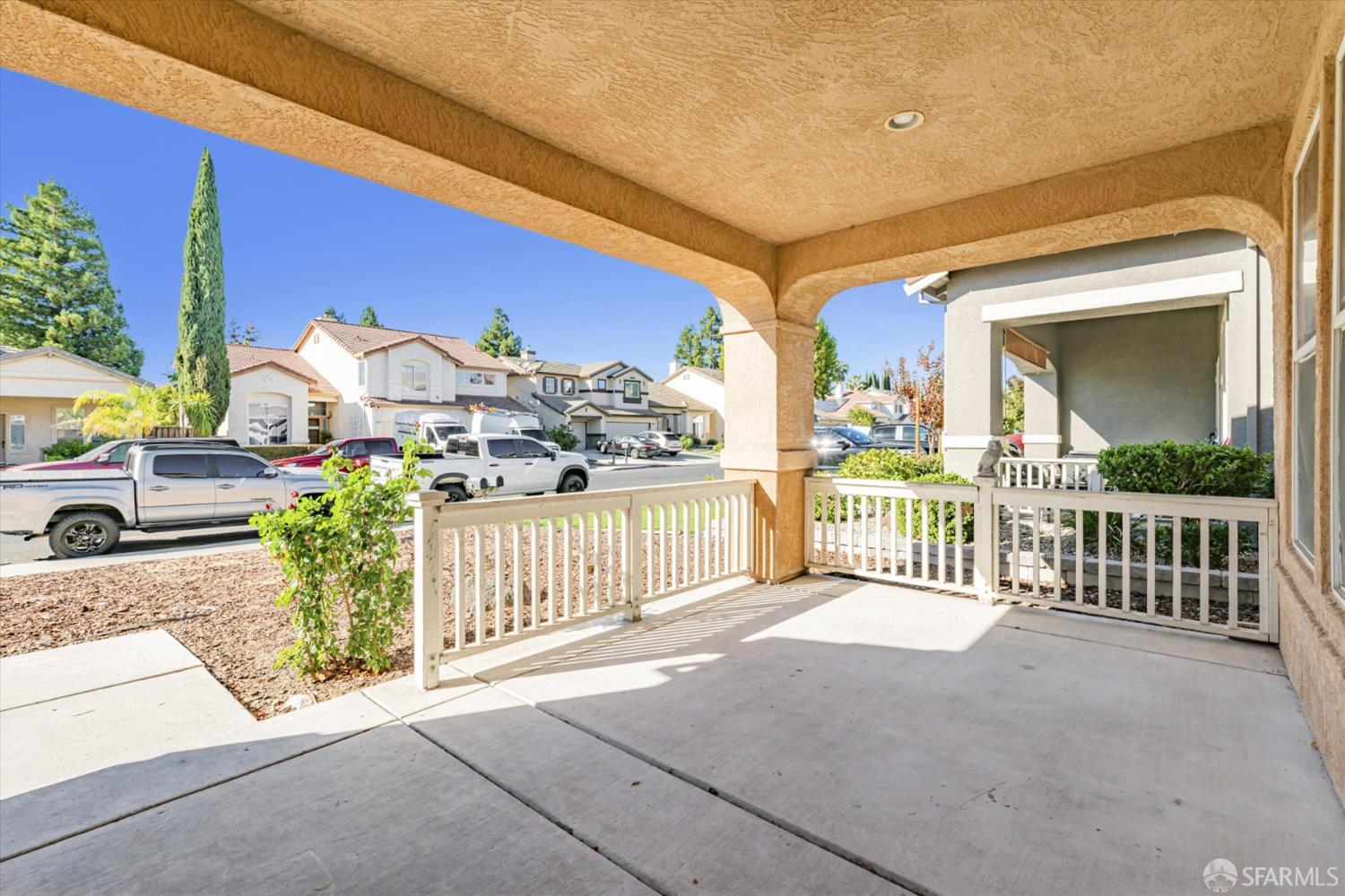 Detail Gallery Image 5 of 51 For 4330 Buckskin Dr, Antioch,  CA 94531 - 4 Beds | 3 Baths