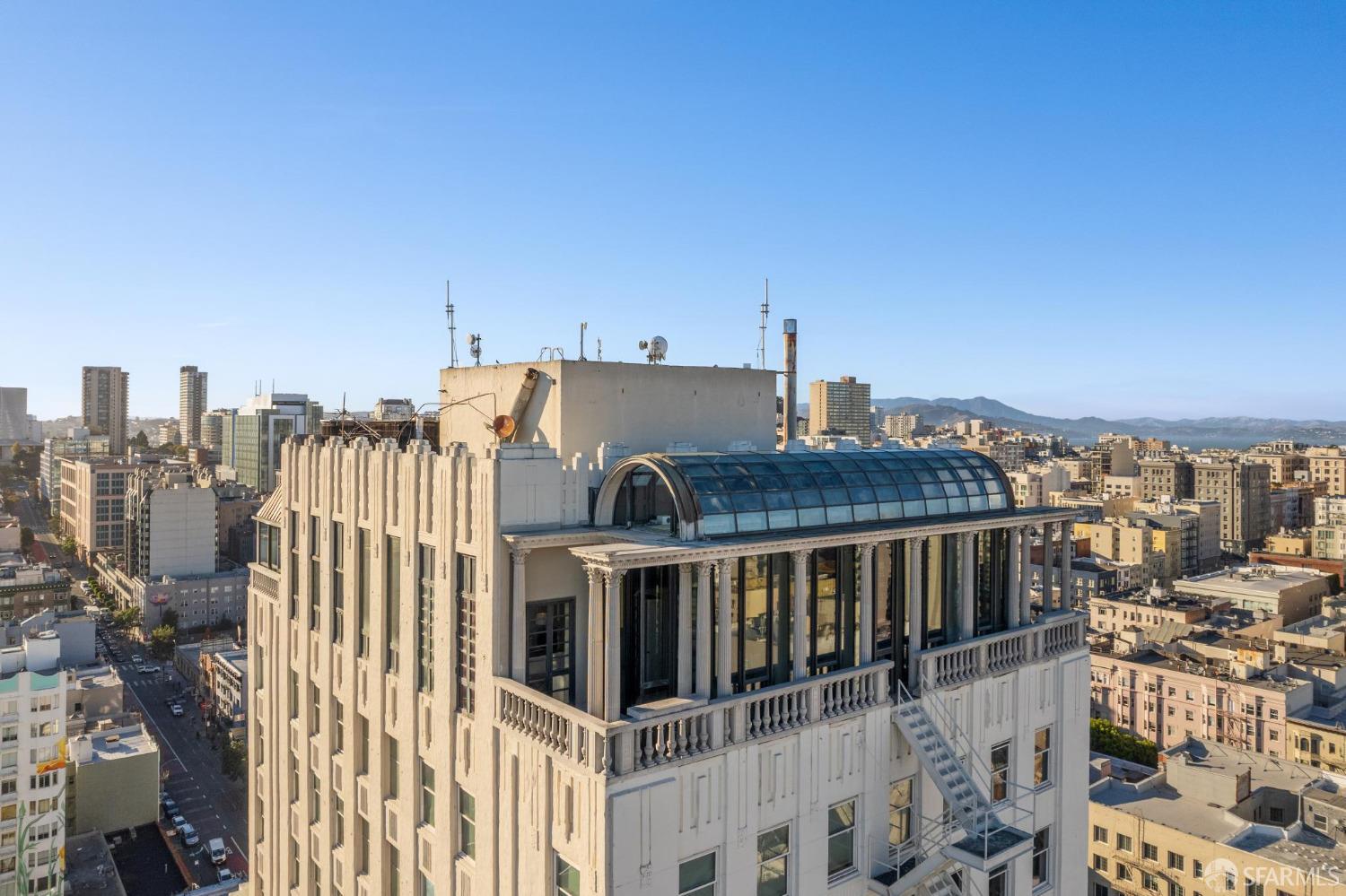 Detail Gallery Image 3 of 58 For 631 Ofarrell St #2101,  San Francisco,  CA 94109 - 3 Beds | 3/1 Baths