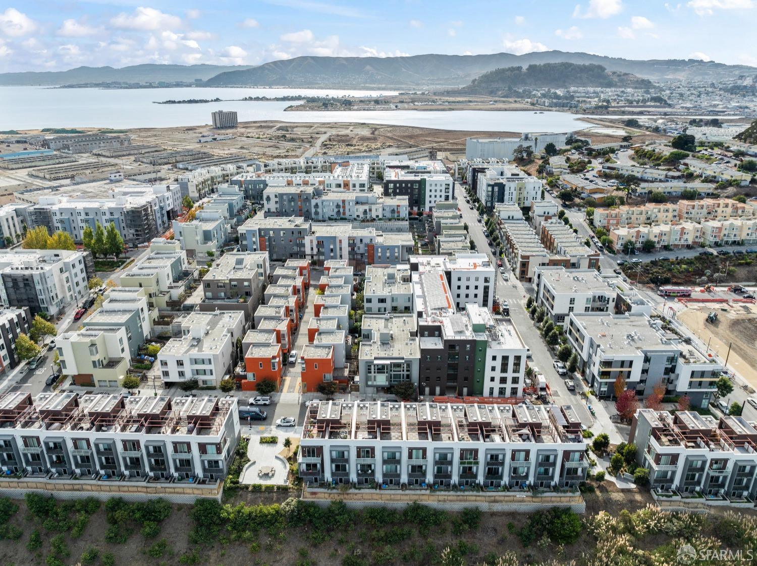 Detail Gallery Image 30 of 31 For 551 Hudson Ave #301,  San Francisco,  CA 94124 - 2 Beds | 2 Baths