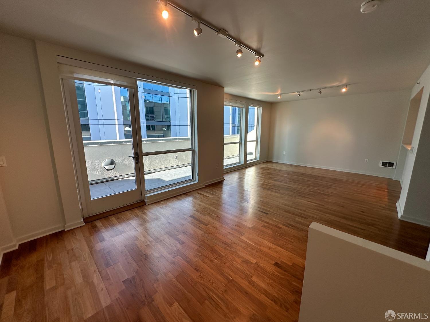 Detail Gallery Image 9 of 42 For 555 4th St #837,  San Francisco,  CA 94107 - 2 Beds | 2/1 Baths