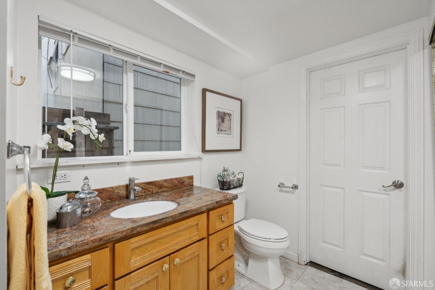 Detail Gallery Image 31 of 38 For 247 Cumberland St, San Francisco,  CA 94114 - 3 Beds | 2 Baths