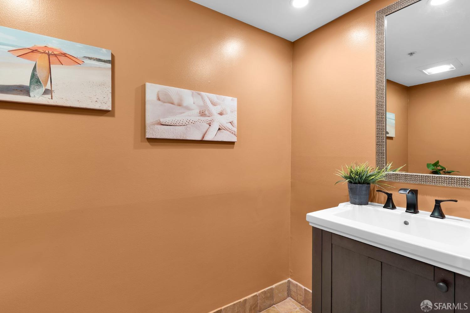 Detail Gallery Image 11 of 74 For 999 16th St #10,  San Francisco,  CA 94107 - 1 Beds | 1/1 Baths