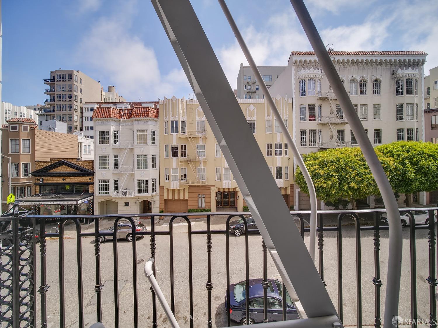 Detail Gallery Image 21 of 24 For 1856 Pacific Ave #5,  San Francisco,  CA 94109 - 2 Beds | 1 Baths