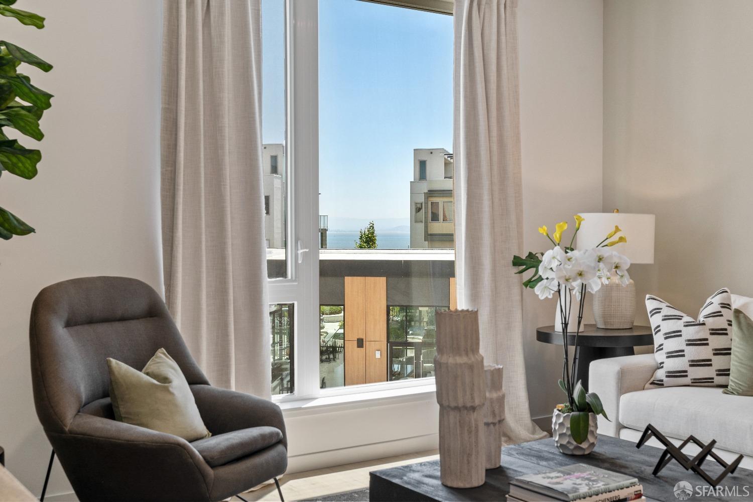 Detail Gallery Image 6 of 33 For 52 Kirkwood Ave #310,  San Francisco,  CA 94124 - 1 Beds | 1 Baths