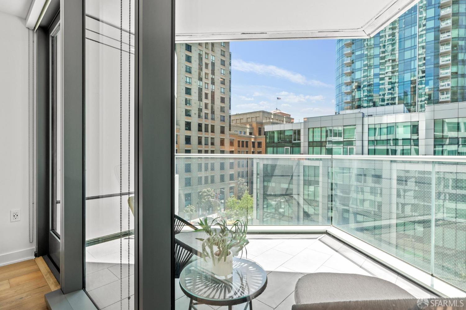 Detail Gallery Image 16 of 43 For 280 Spear St 8b,  San Francisco,  CA 94105 - 2 Beds | 2 Baths