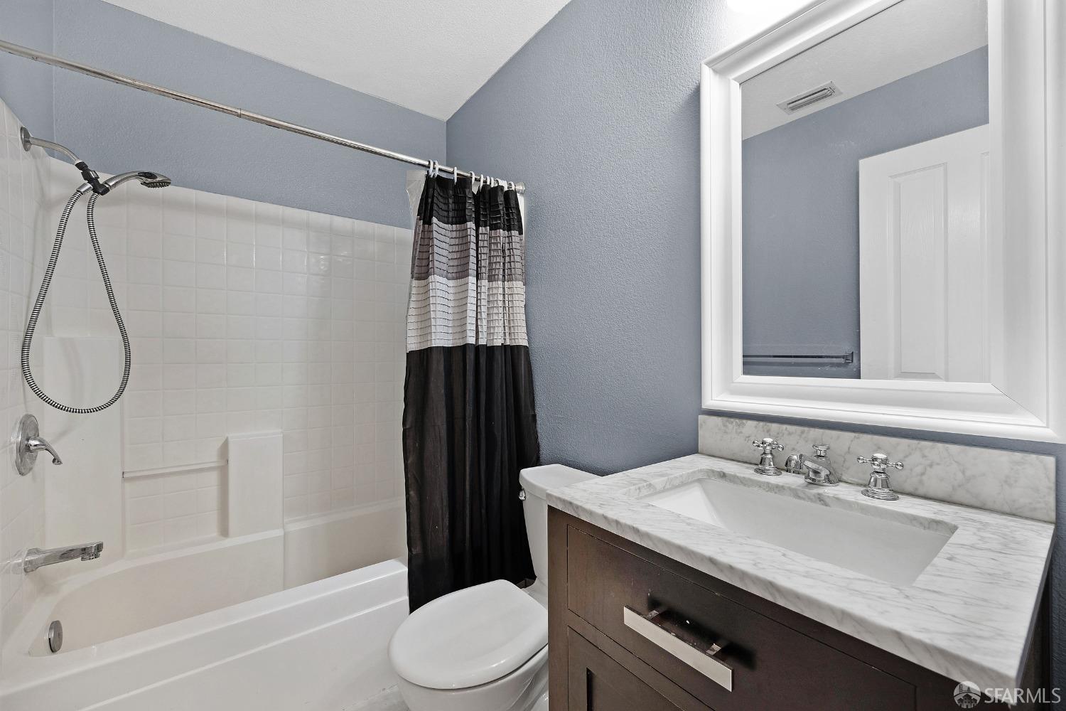 Detail Gallery Image 16 of 27 For 4207 Zevanove Ct, Pleasanton,  CA 94588 - 2 Beds | 2 Baths