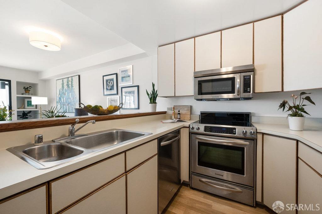 Detail Gallery Image 7 of 25 For 601 Van Ness Ave #827,  San Francisco,  CA 94102 - 1 Beds | 1 Baths