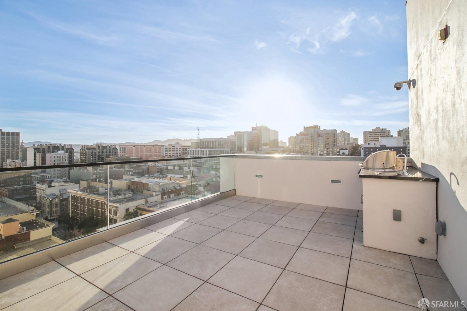 Detail Gallery Image 41 of 51 For 1080 Sutter St #604,  San Francisco,  CA 94109 - 3 Beds | 2 Baths