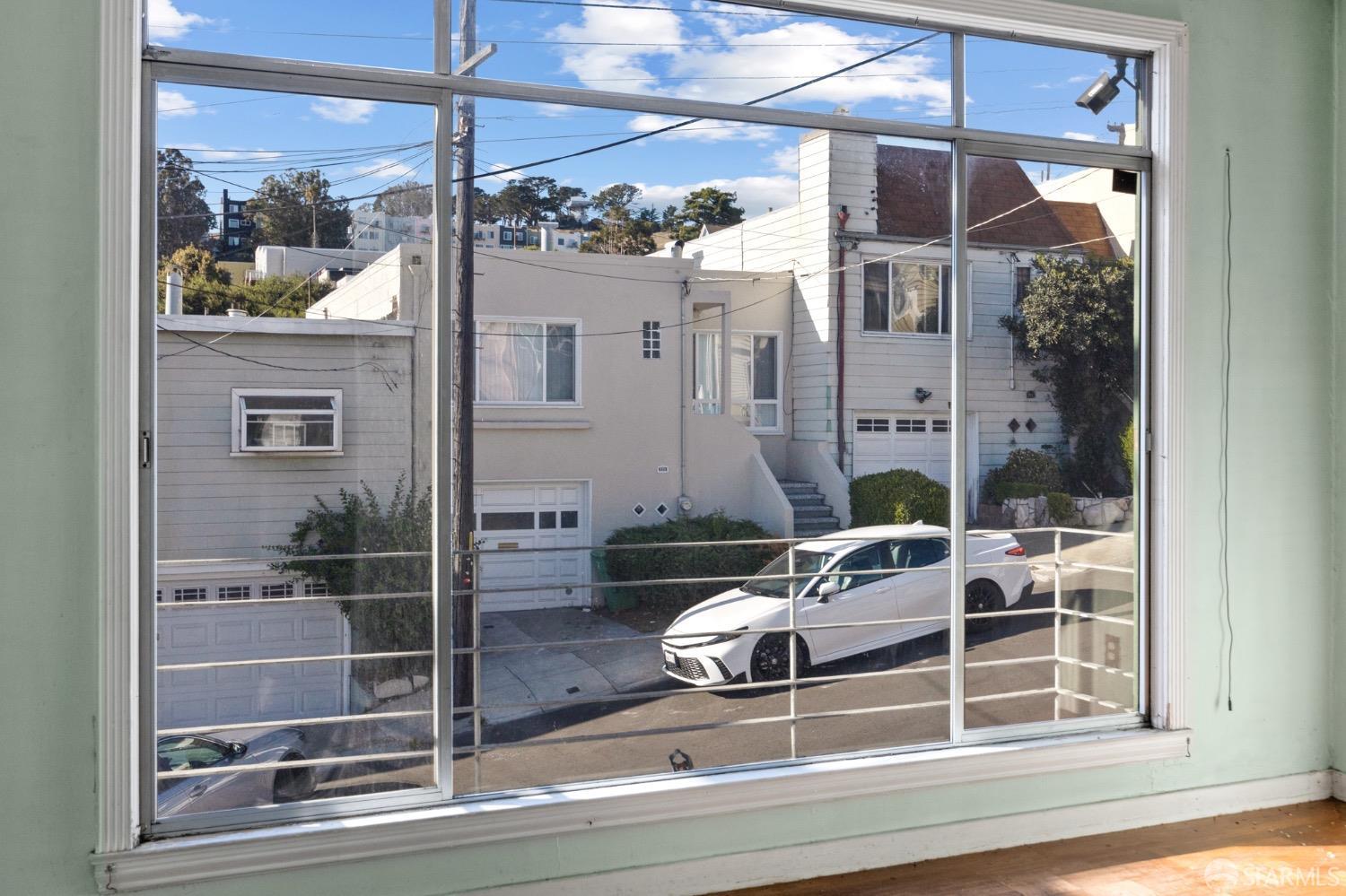 Detail Gallery Image 9 of 26 For 225 Rutland St, San Francisco,  CA 94134 - 3 Beds | 2 Baths