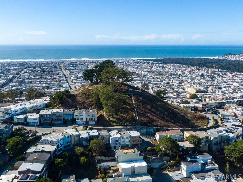 Detail Gallery Image 68 of 69 For 601 Moraga St, San Francisco,  CA 94122 - 4 Beds | 3/1 Baths