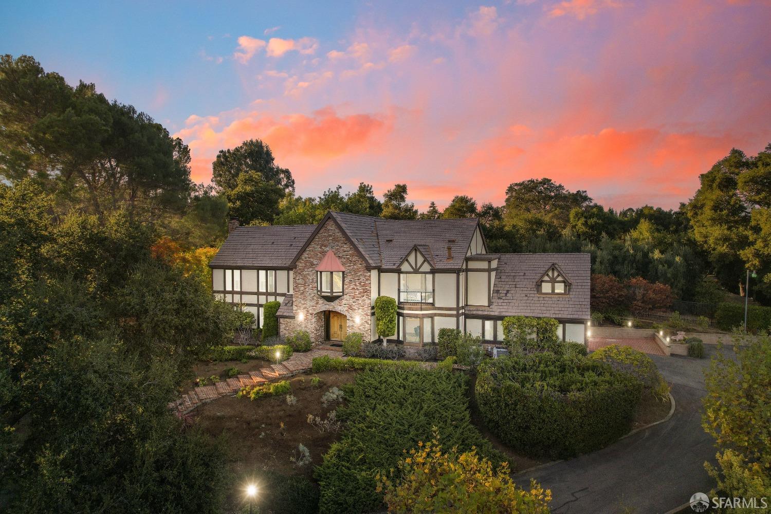 Detail Gallery Image 48 of 50 For 25600 W Fremont Rd, Los Altos Hills,  CA 94022 - 3 Beds | 2/1 Baths