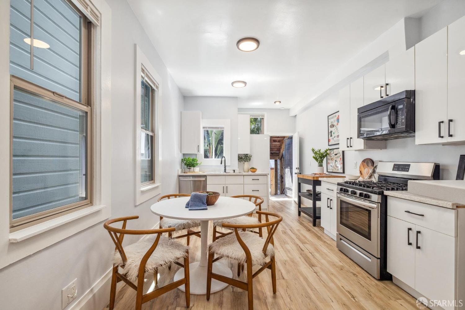 Photo #5: 424079500 Listing 