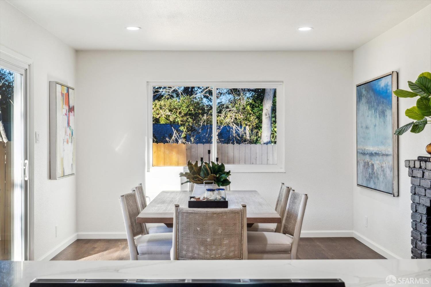 Detail Gallery Image 13 of 36 For 2911 Cindy Ct, El Sobrante,  CA 94803 - 3 Beds | 2 Baths