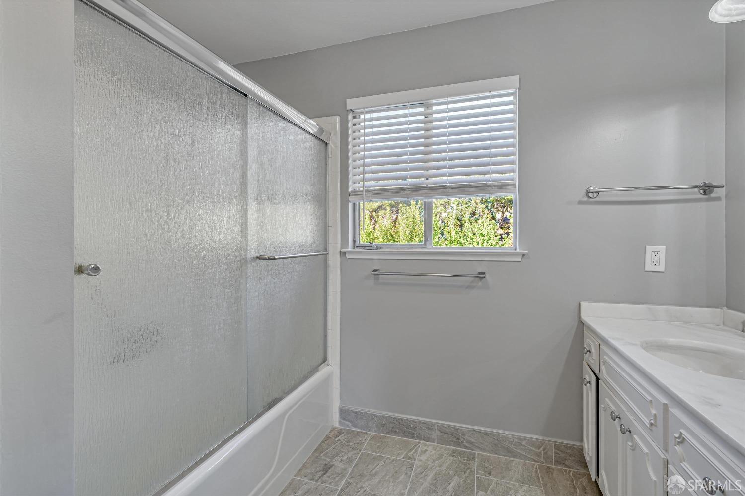 Detail Gallery Image 21 of 40 For 1528 Overland Dr, San Mateo,  CA 94403 - 4 Beds | 2/1 Baths