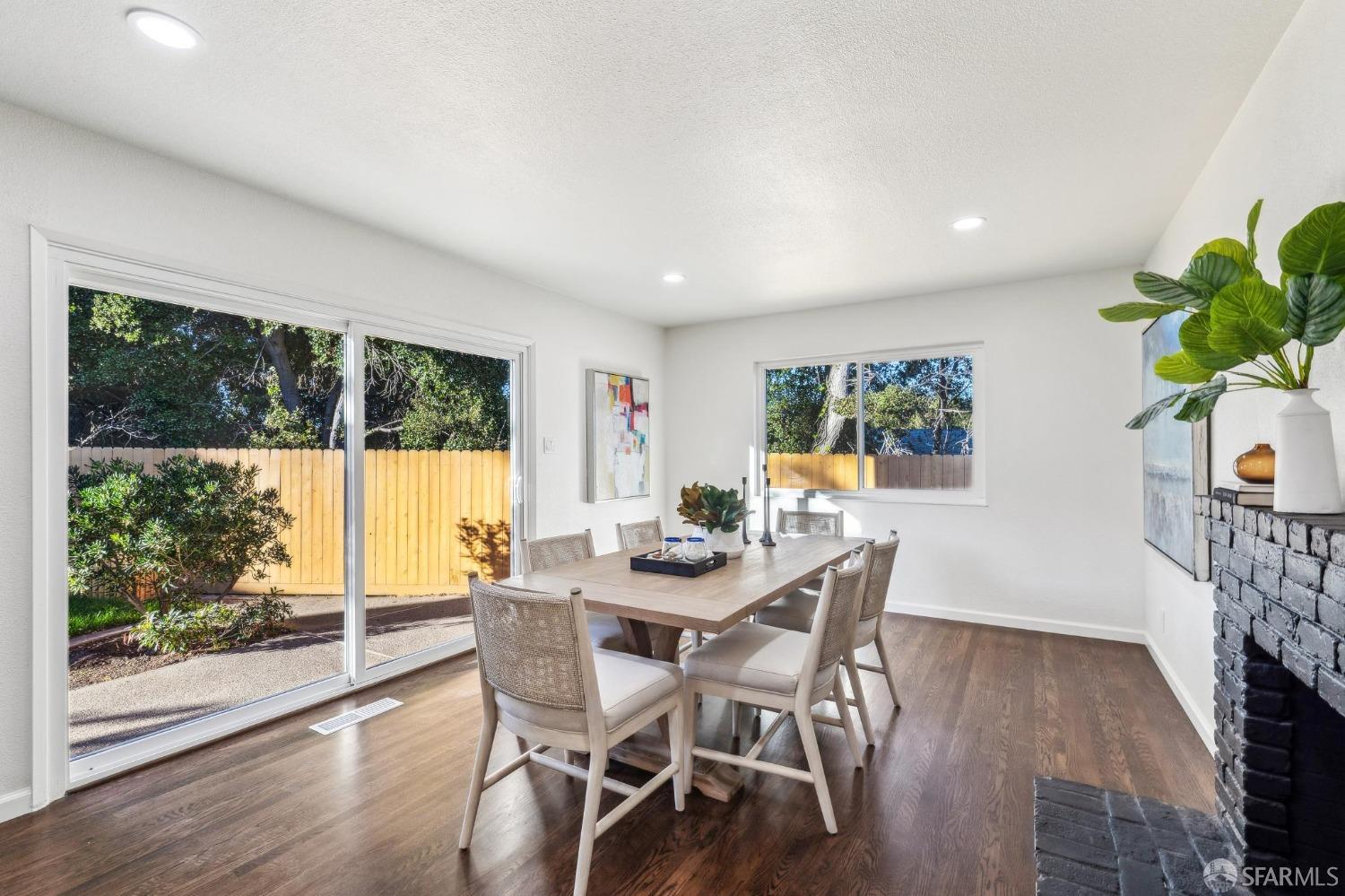 Detail Gallery Image 15 of 36 For 2911 Cindy Ct, El Sobrante,  CA 94803 - 3 Beds | 2 Baths