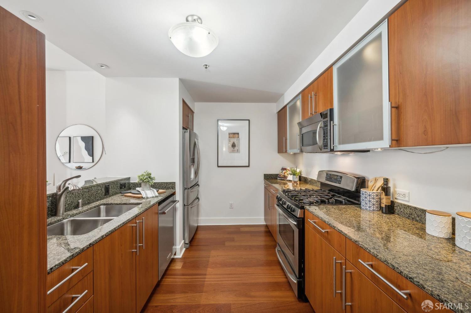 Detail Gallery Image 6 of 29 For 50 Lansing St #403,  San Francisco,  CA 94105 - 2 Beds | 2 Baths