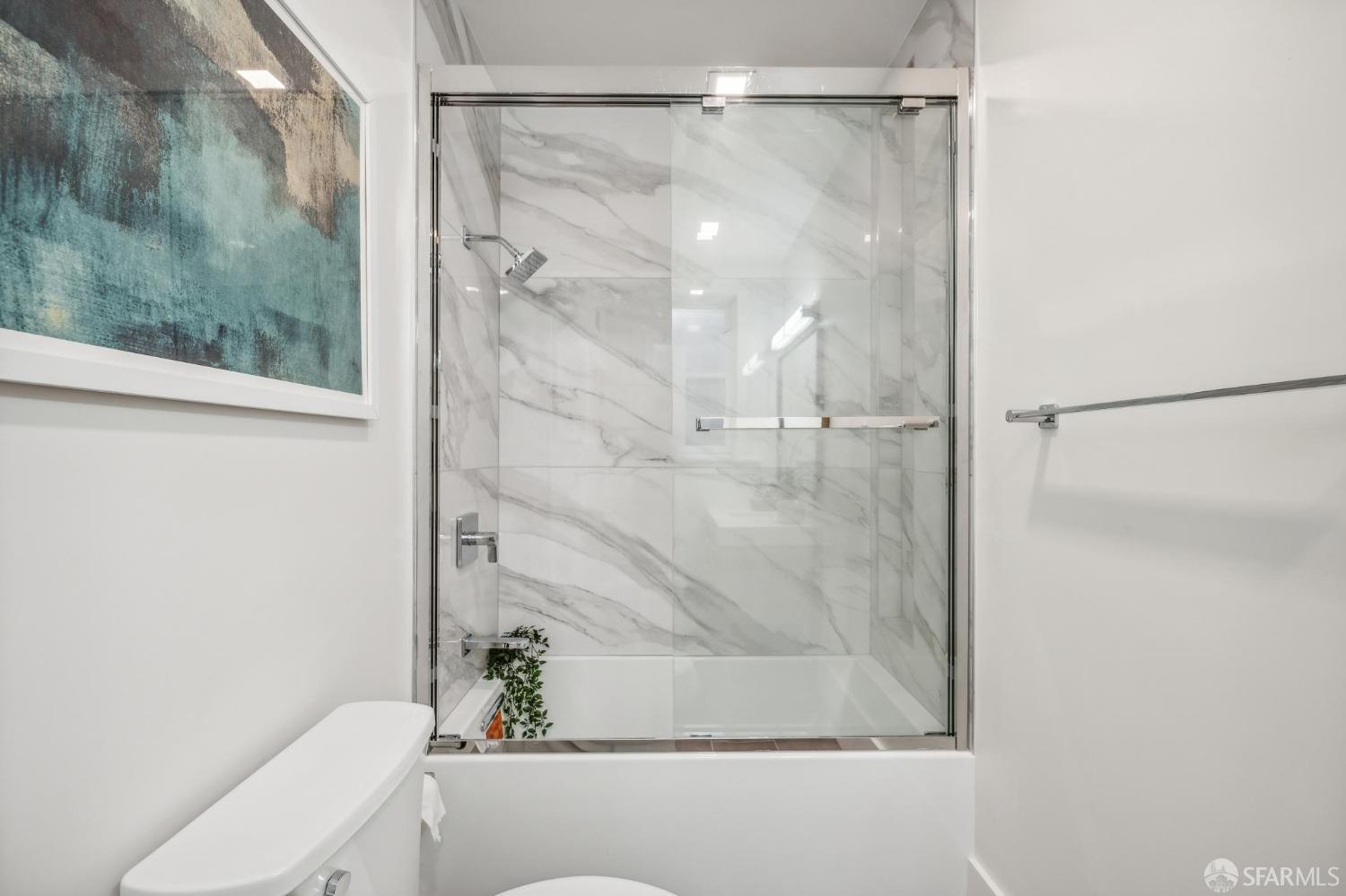 Detail Gallery Image 22 of 28 For 31 Romolo Pl, San Francisco,  CA 94133 - 2 Beds | 1 Baths