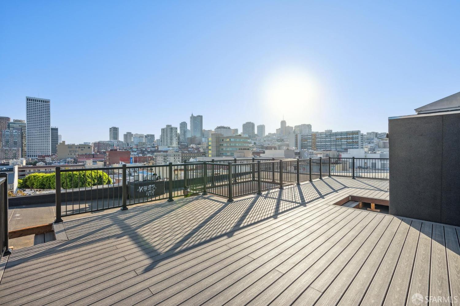 Detail Gallery Image 26 of 28 For 31 Romolo Pl, San Francisco,  CA 94133 - 2 Beds | 1 Baths